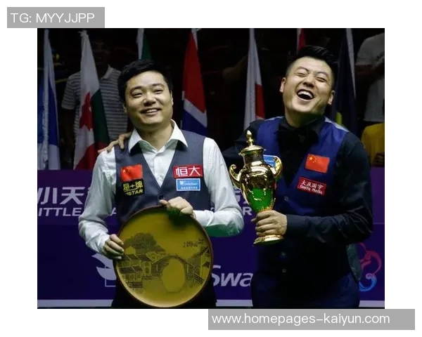 丁俊晖与梁文博巅峰对决谁将成为斯诺克赛场的新王者 丁俊晖与梁文博巅峰对决谁将成为斯诺克赛场的新王者